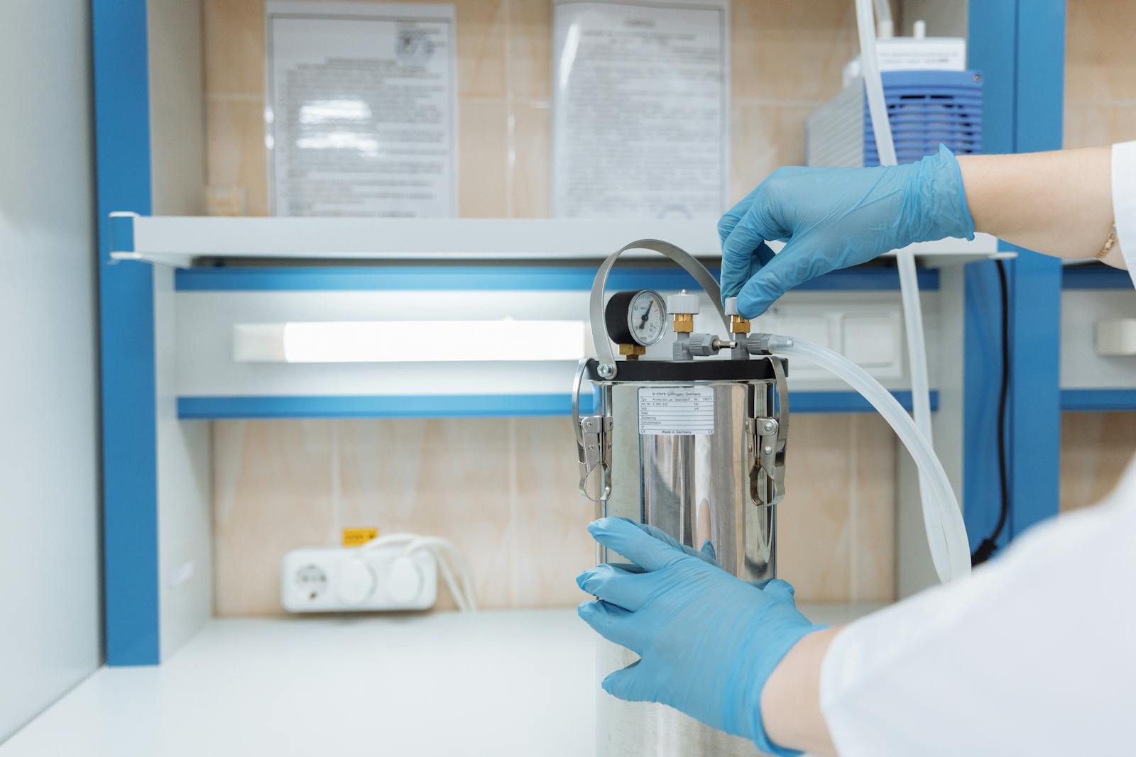 Precision laboratory equipment for catalyst testing